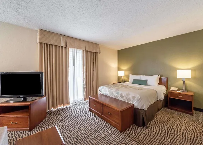 Hawthorn Worth Hotel 3*